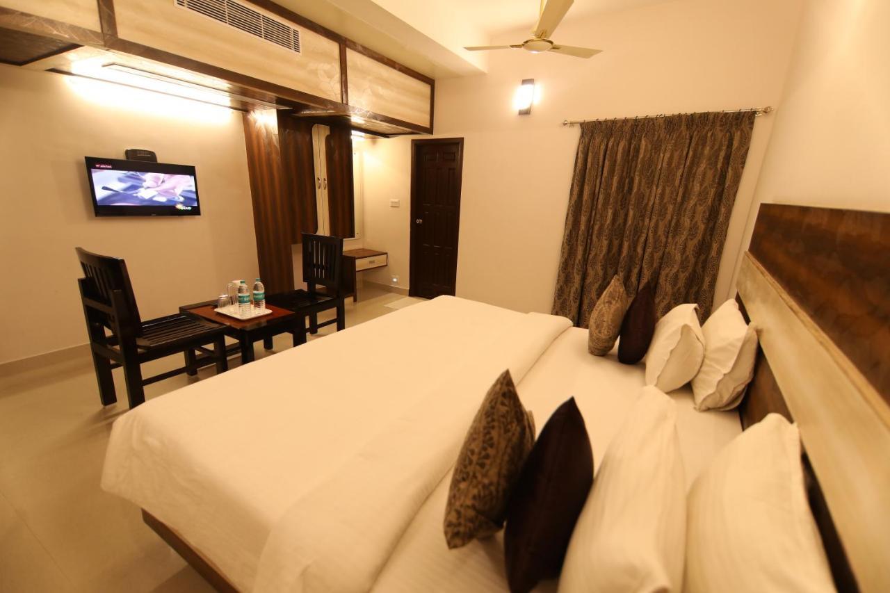 Sri Gnana Vedha Beach Residency Веланканни Экстерьер фото