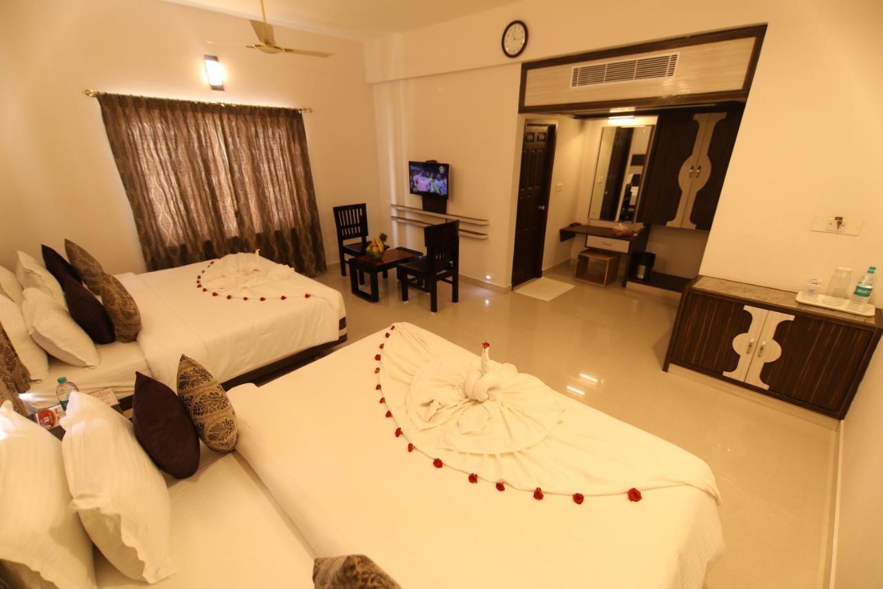 Sri Gnana Vedha Beach Residency Веланканни Экстерьер фото